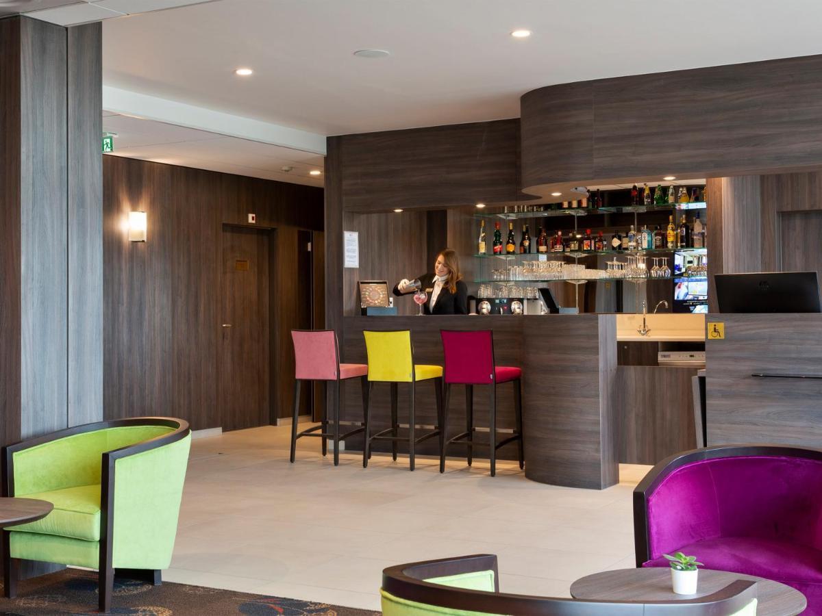 Hotel Roi Soleil Prestige Plaisir - St Quentin Экстерьер фото