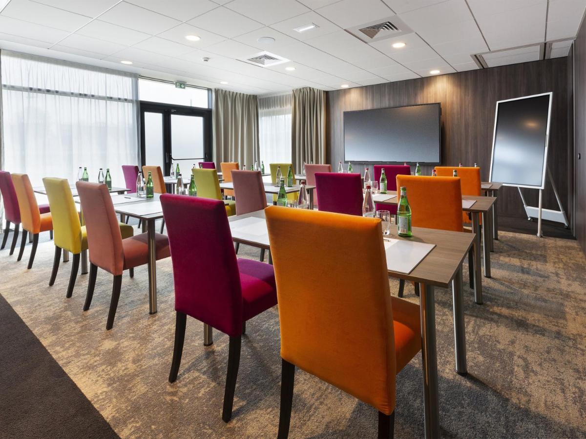 Hotel Roi Soleil Prestige Plaisir - St Quentin Экстерьер фото
