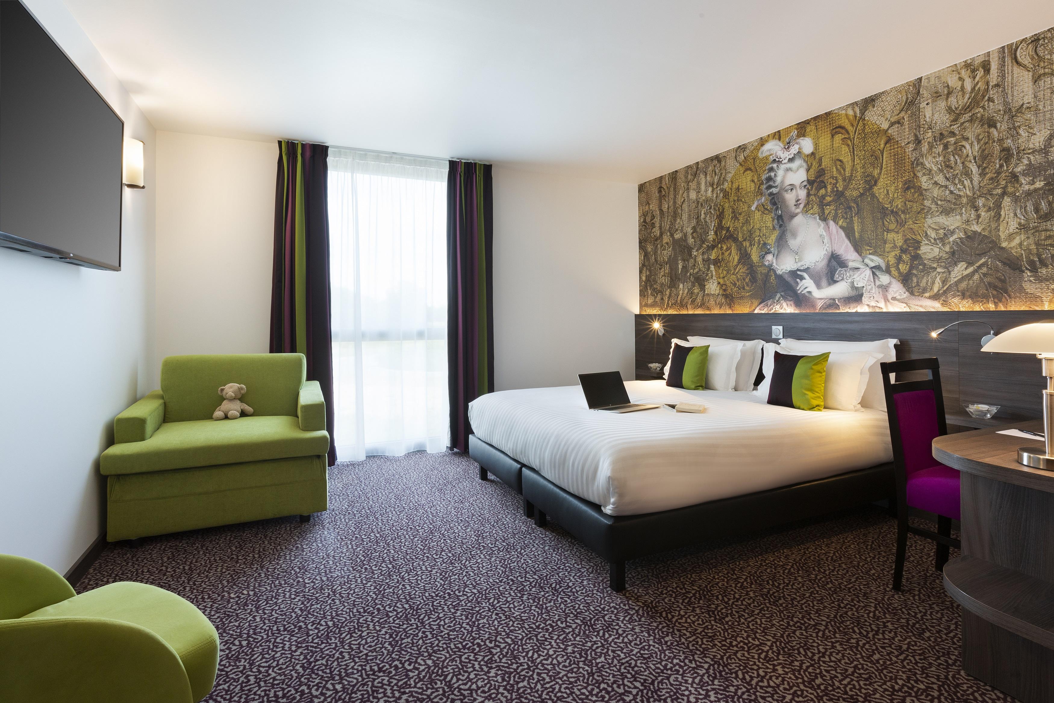 Hotel Roi Soleil Prestige Plaisir - St Quentin Экстерьер фото