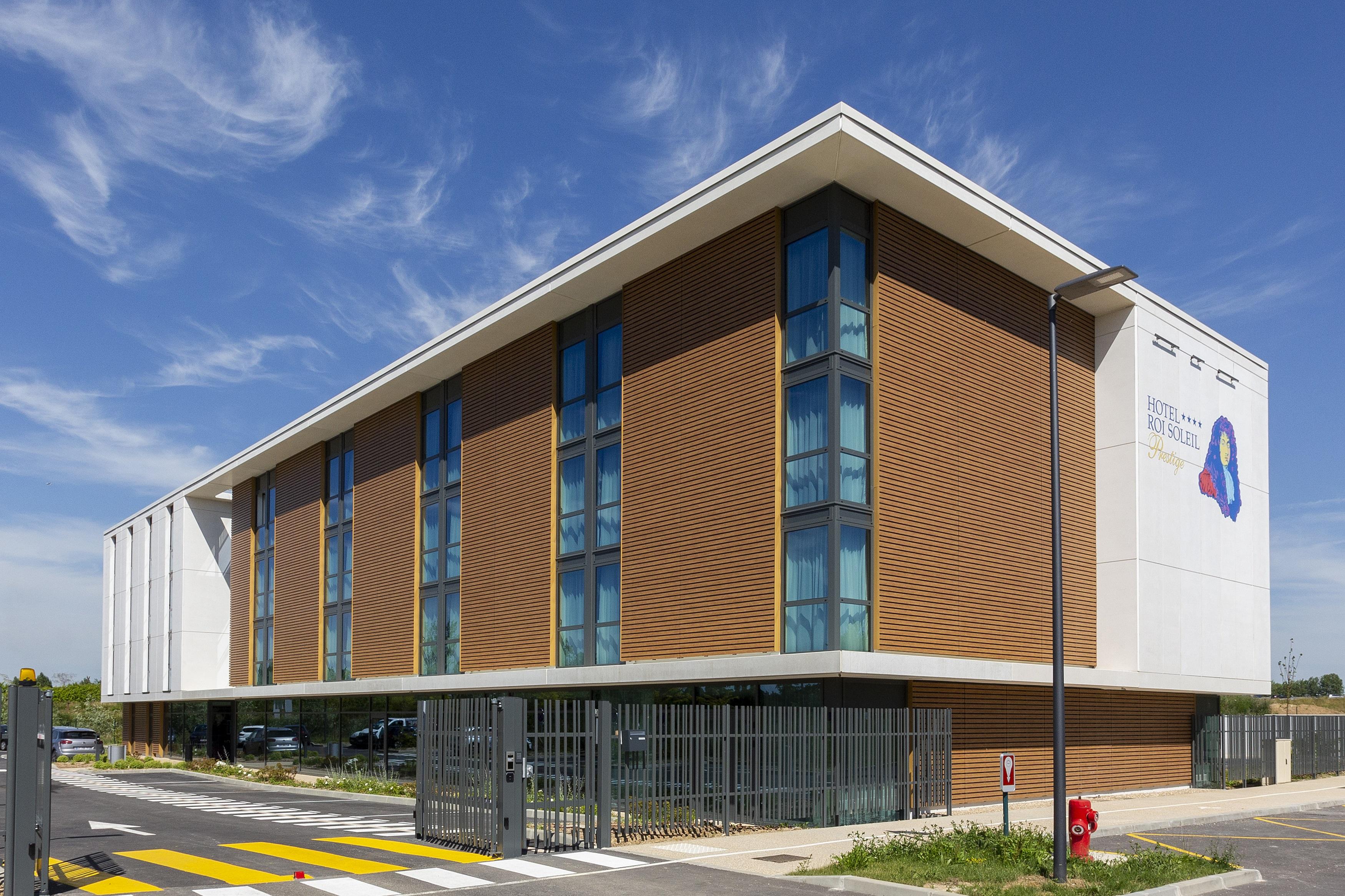 Hotel Roi Soleil Prestige Plaisir - St Quentin Экстерьер фото