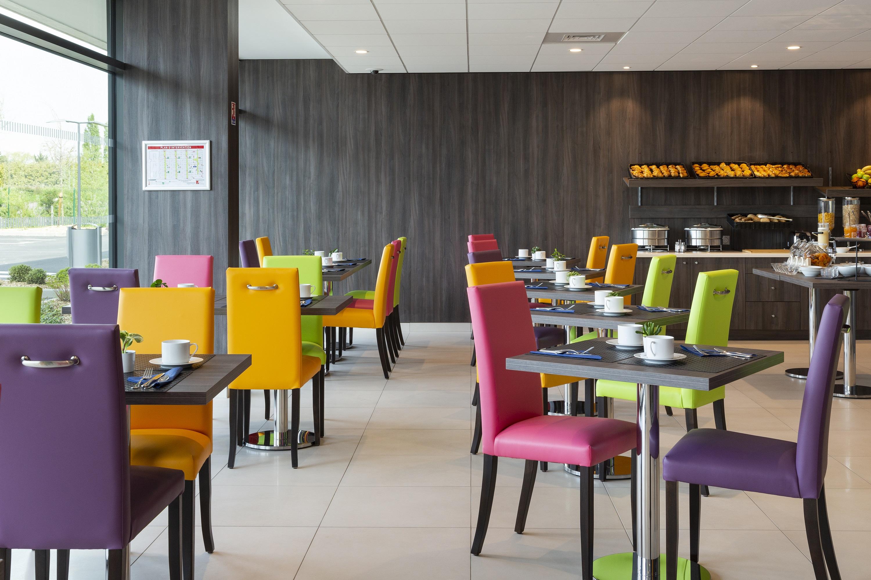 Hotel Roi Soleil Prestige Plaisir - St Quentin Экстерьер фото